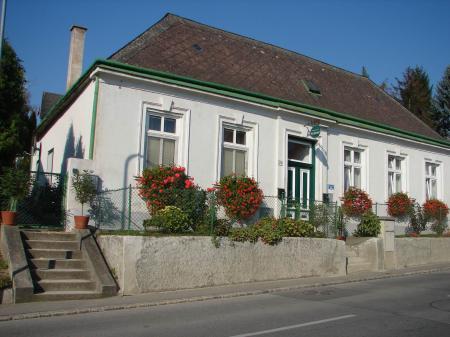 Appartement Ferienwohnung BioWeingut Hauerhof 99 Appartement Ferienwohnung BioWeingut Hauerhof 99