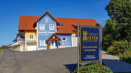 Bauernhof Weingut Muster Bernhard / Buschenschank u. Gästezimmer