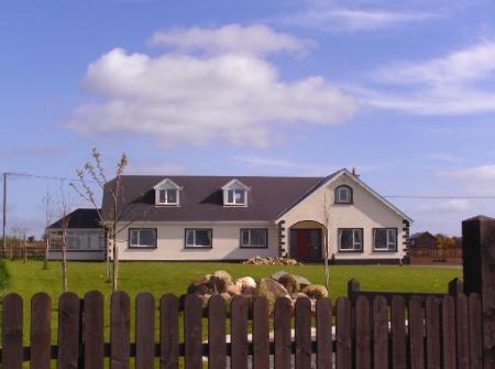 Carrigbyrne Lodge Country Bed and Breakfast