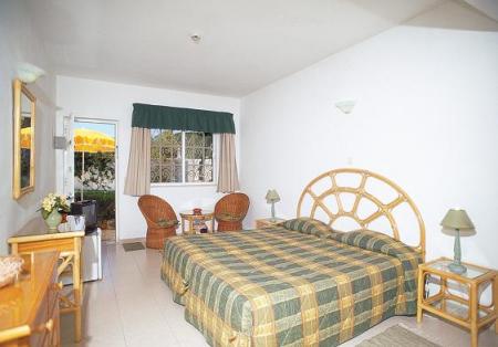 DONA ANA GARDEN - Alojamento / Accommodation / Alojamiento - Lagos Algarve Portugal_winter