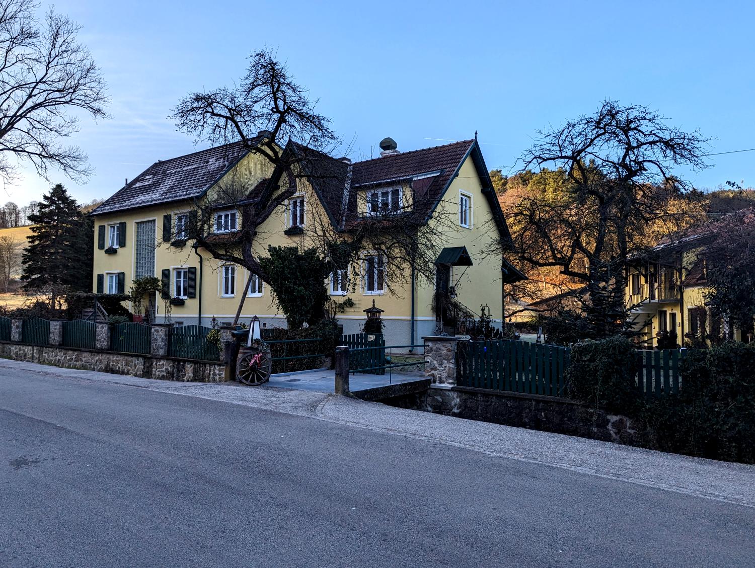 2-4578.jpg