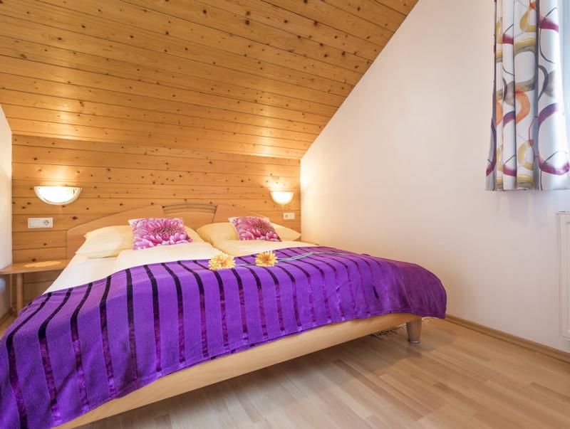 schlafzimmer-appartement-1-gross.jpg