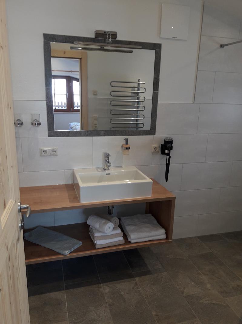 Badezimmer2.jpg