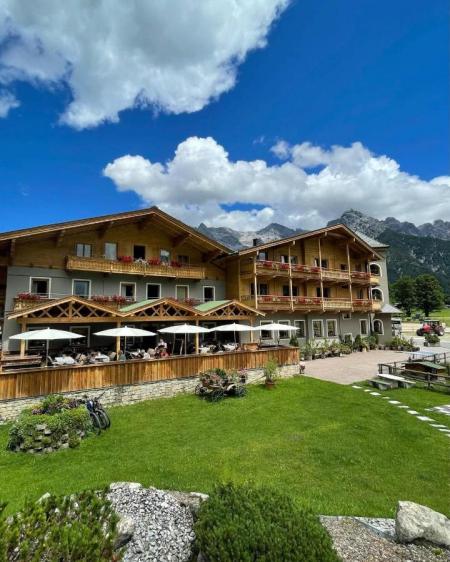 Gasthof / Restaurant Landhotel Strasserwirt GmbH Gasthof / Restaurant Landhotel Strasserwirt GmbH