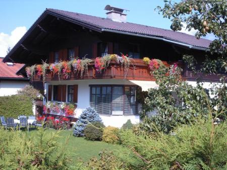 Ferienwohnungen & Zimmer Familie Tripolt Ferienwohnungen & Zimmer Familie Tripolt