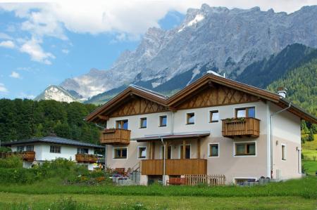 Appartement Ferienwohnung Chalet Melodie Ehrwald - ein Erlebnis zu jeder Jahreszeit - Appartement Ferienwohnung Chalet Melodie Ehrwald - ein Erlebnis zu jeder Jahreszeit -