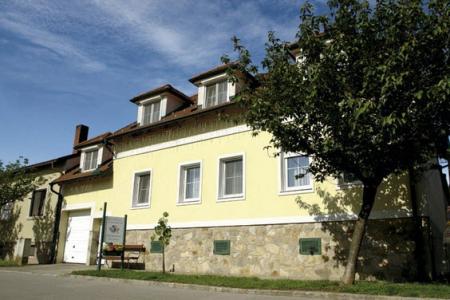 Privatvermieter Weingut und Gästezimmer zum Nationalpark_winter Privatvermieter Weingut und Gästezimmer zum Nationalpark_winter
