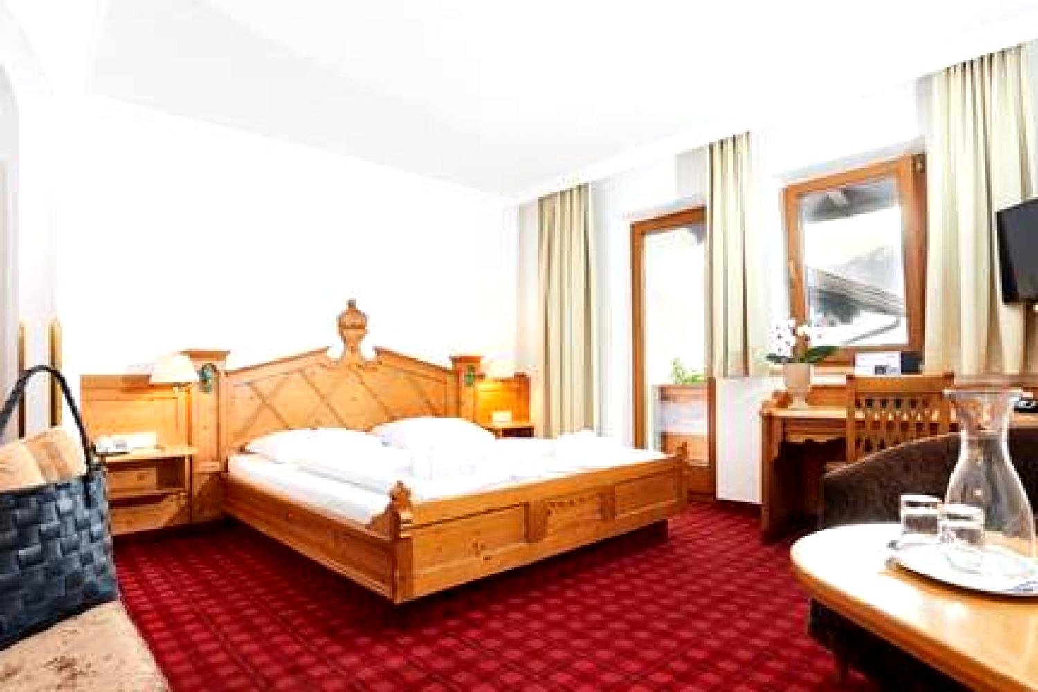 Hotel Tirol
