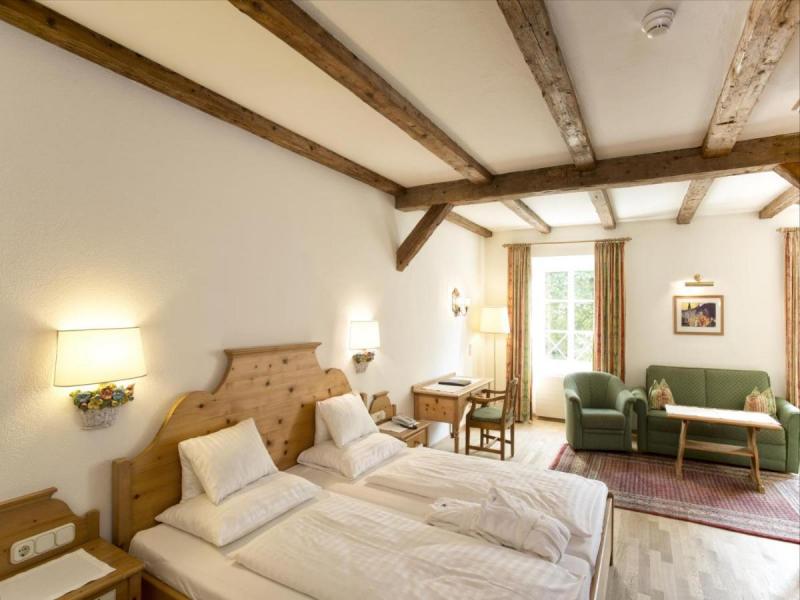 Hotel Tirol