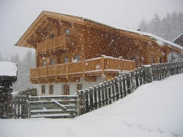Alpine cabin / chalet swimming-pool