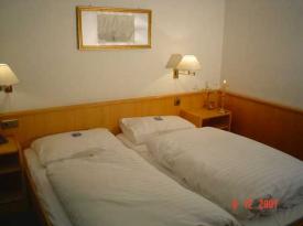 Hotel 3