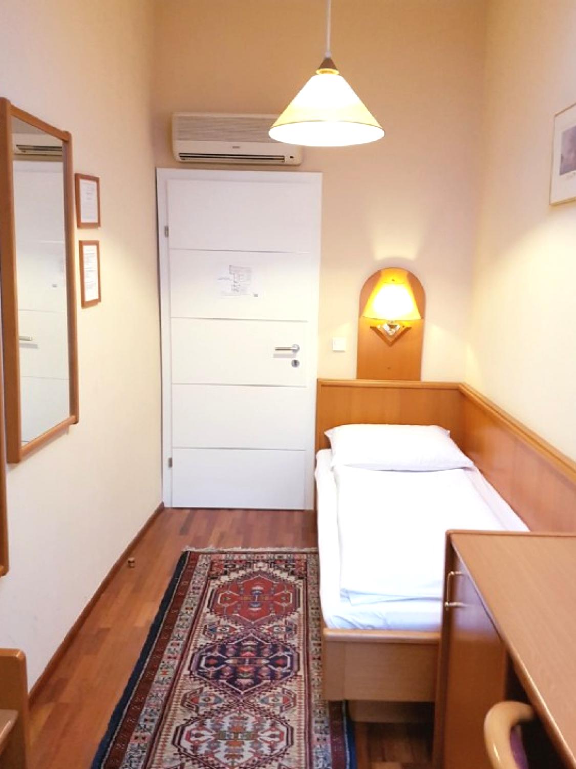 Hotel Hotel