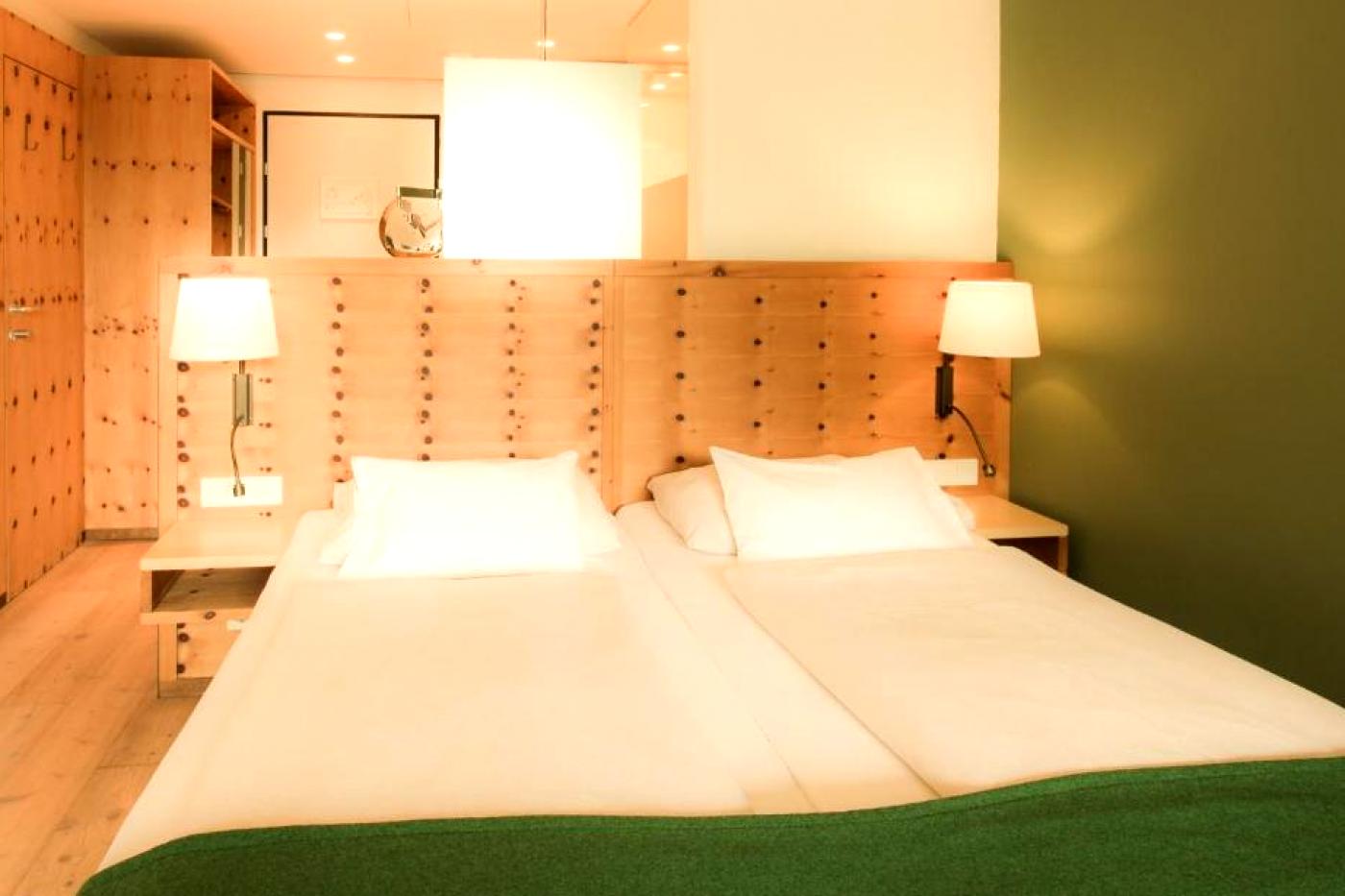 Hotel 3
