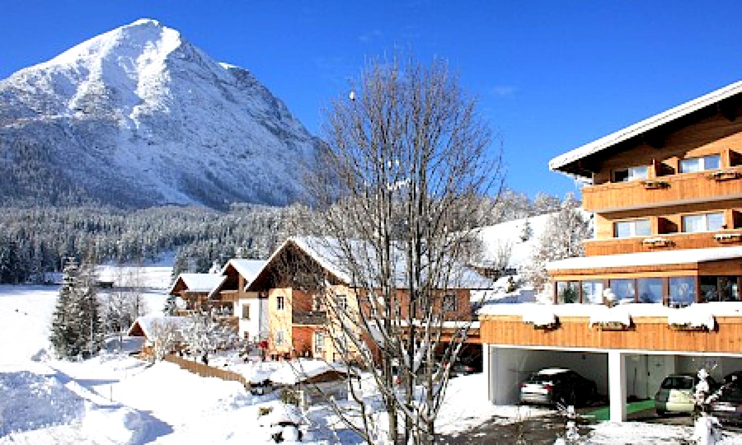 Hotel Tirol