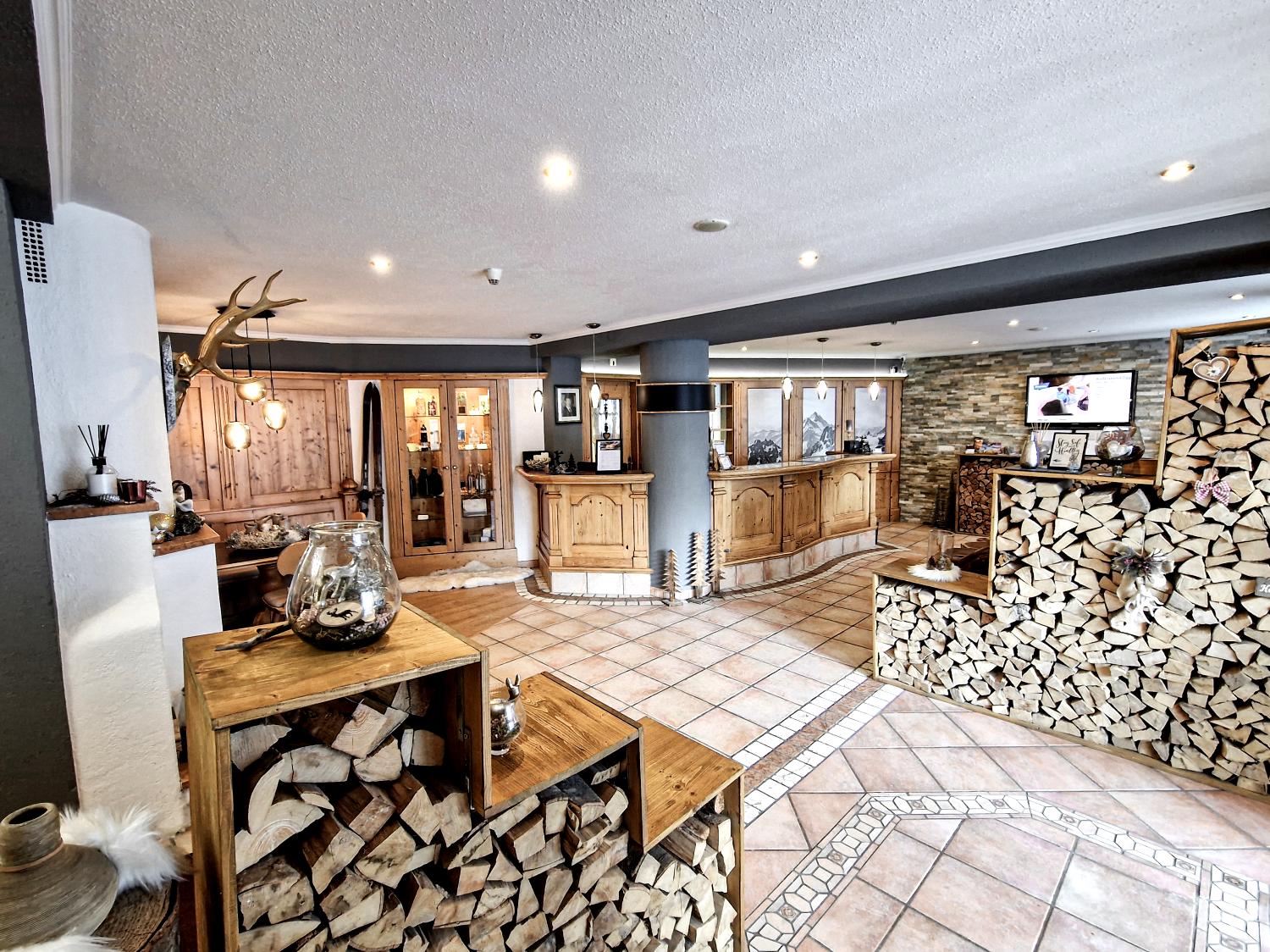 Hotel Tirol