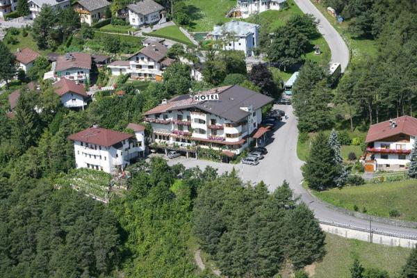 Hotel Tirol