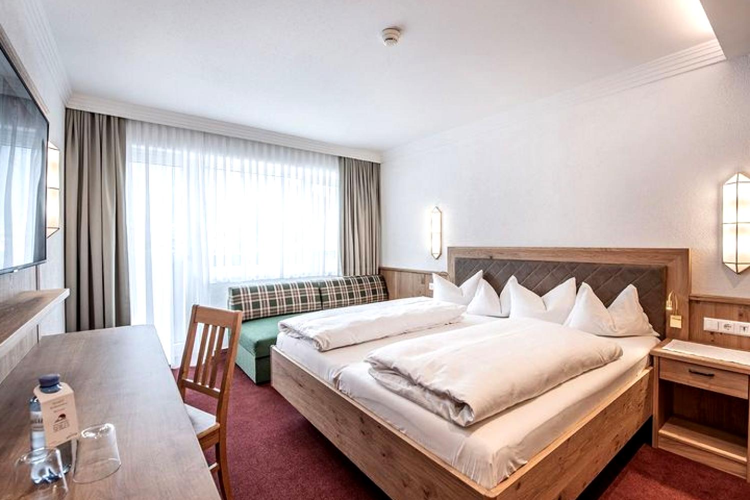 Hotel Tirol