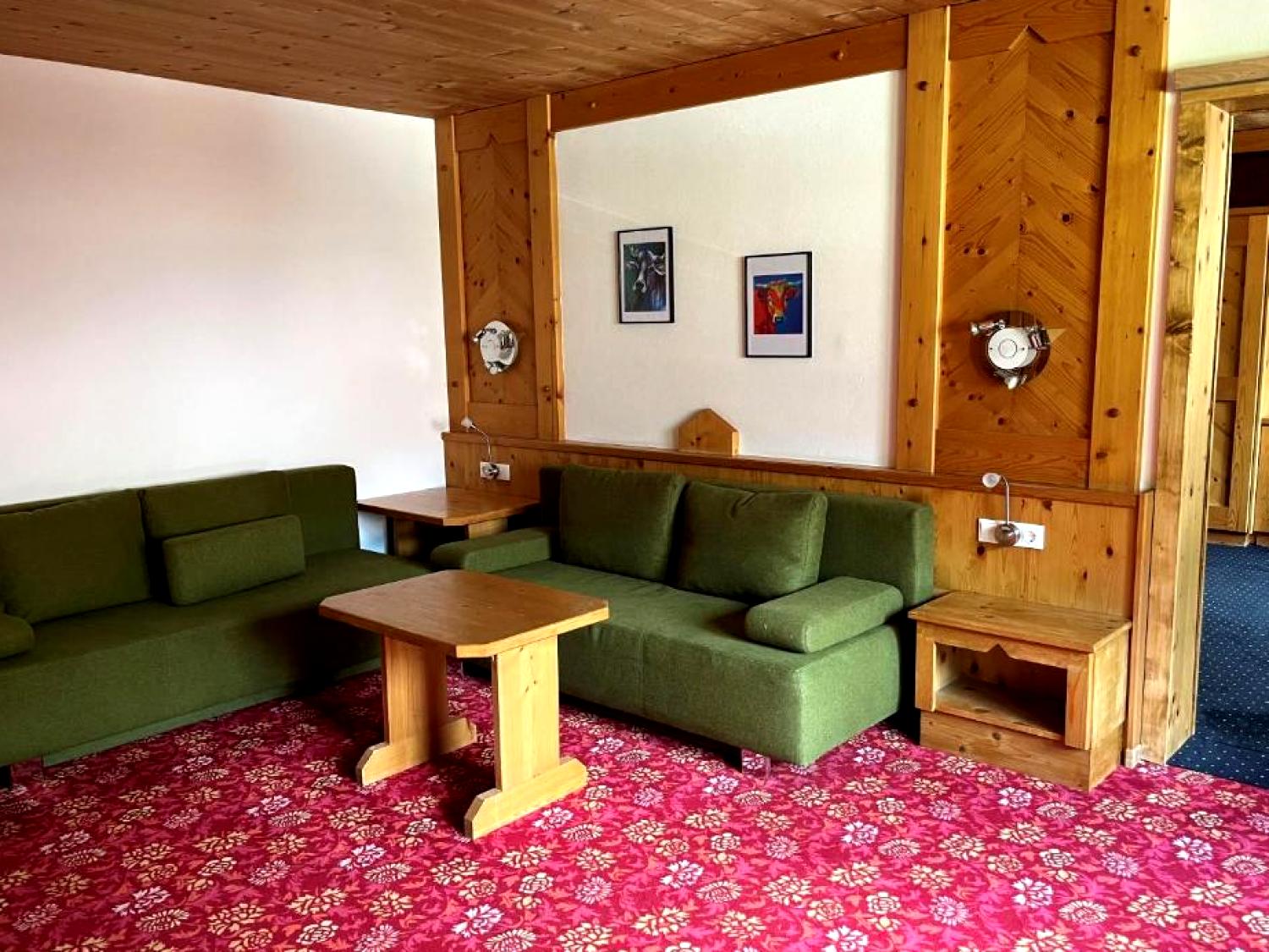 Hotel Tirol