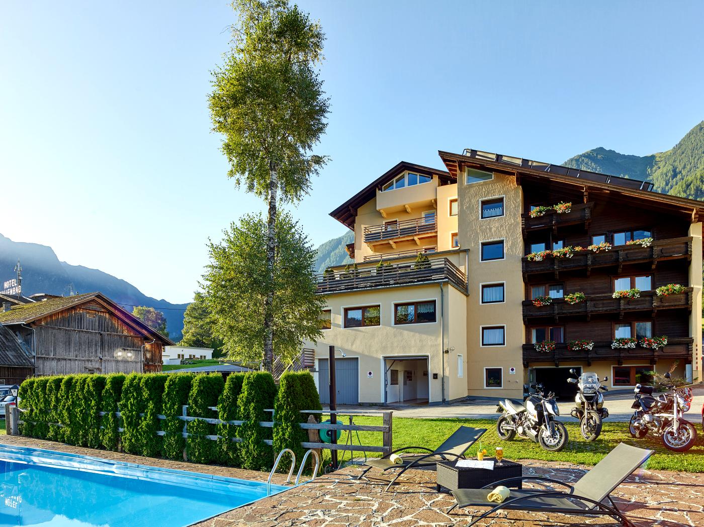 Hotel Tirol