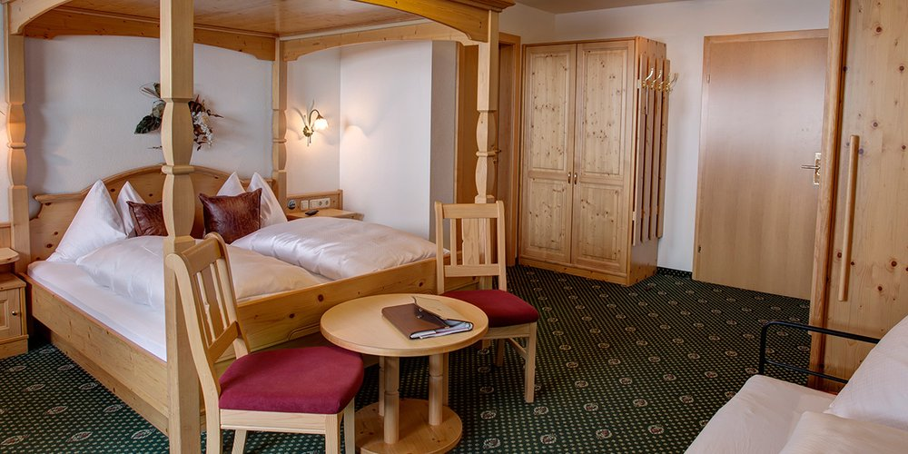 Hotel Tirol