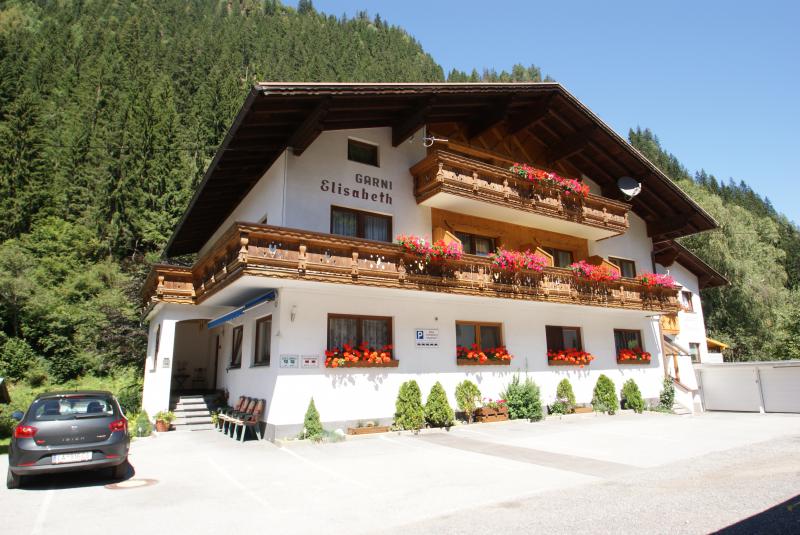 Elisabeth (6).JPG
