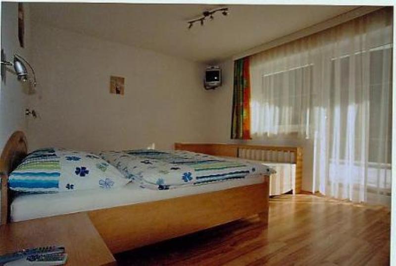 schlafzimmer-nicole.jpg