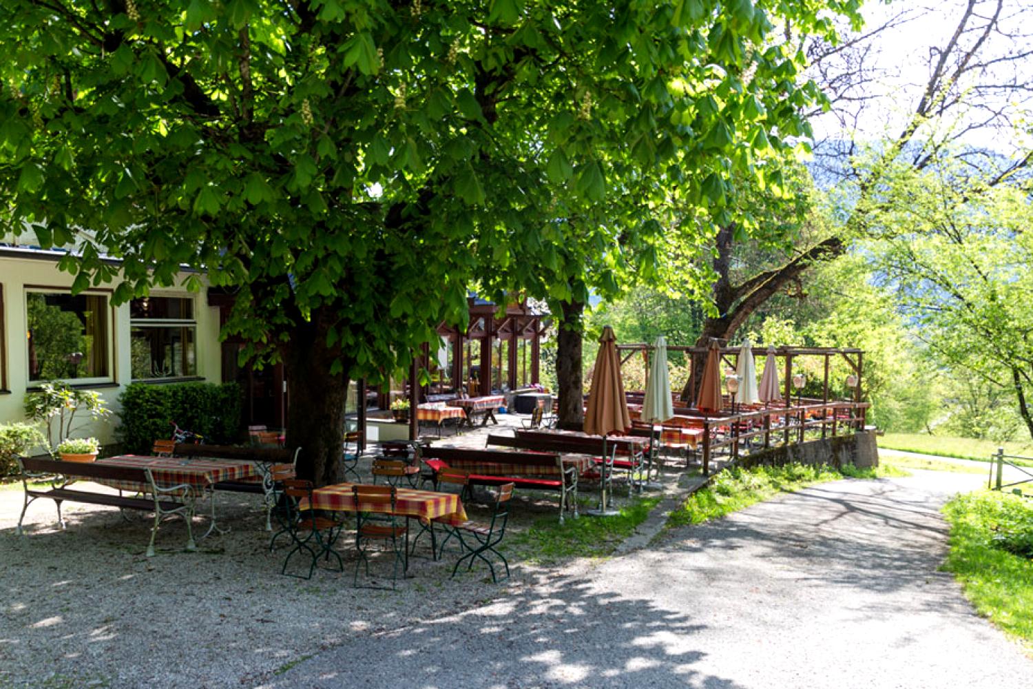 Gasthof / Restaurant 3
