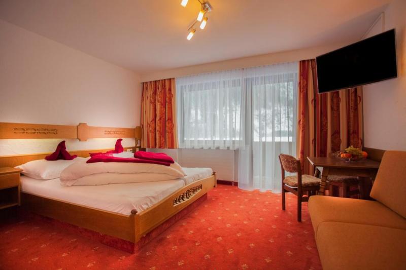 Hotel Tirol