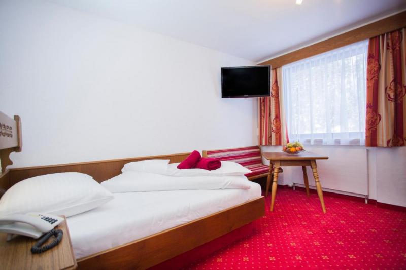Hotel 3