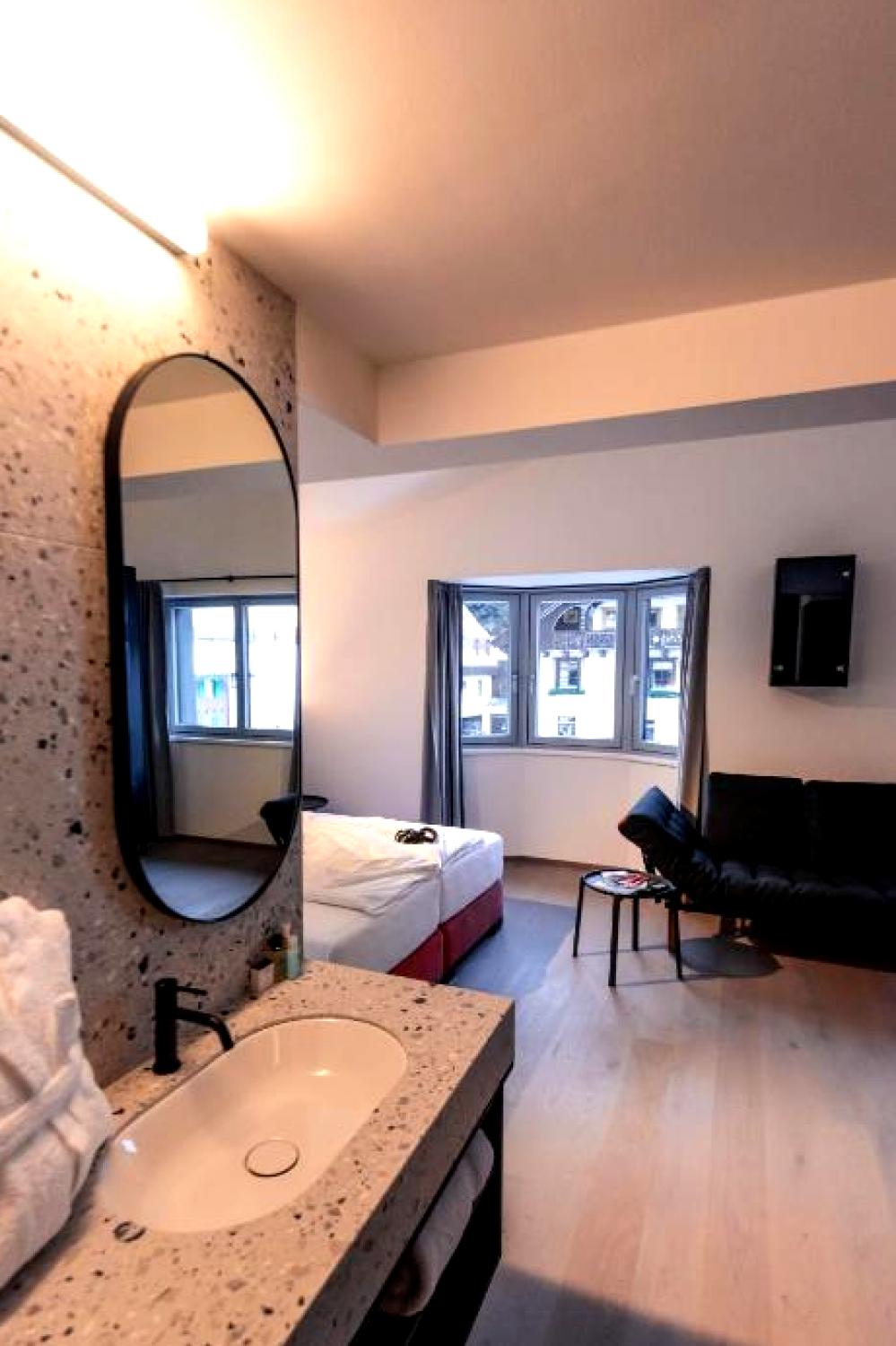 Hotel 3