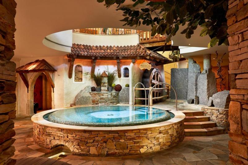 Hotel Whirlpool