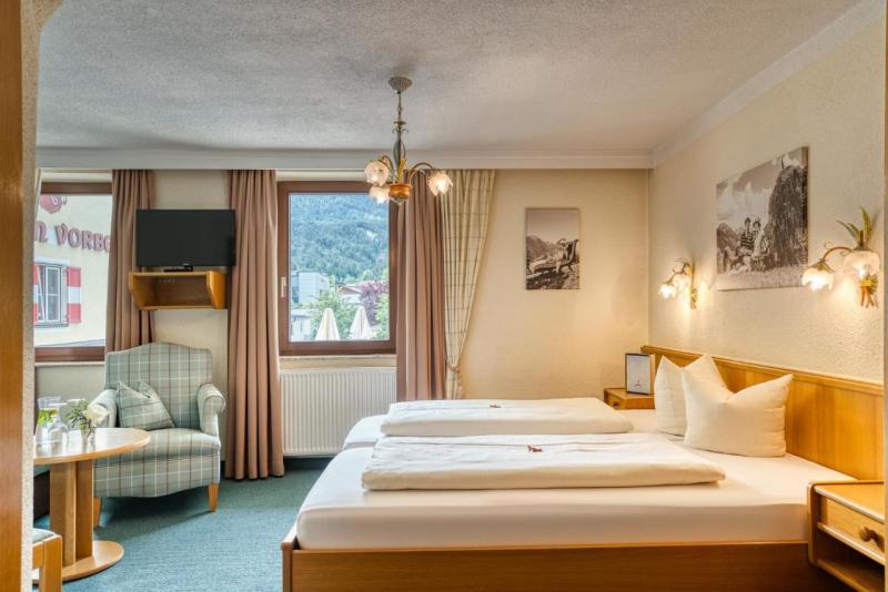 Hotel Tirol