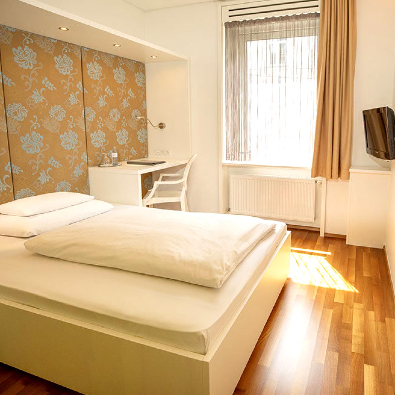 Hotel 3