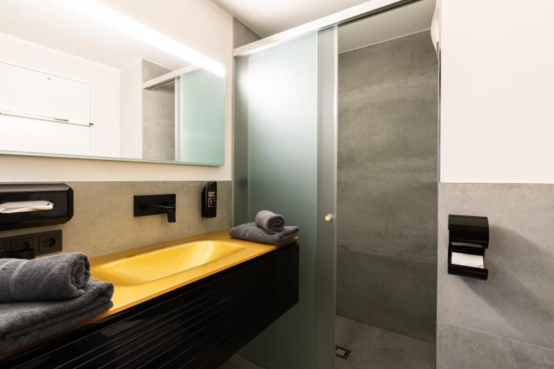 Hotel 3