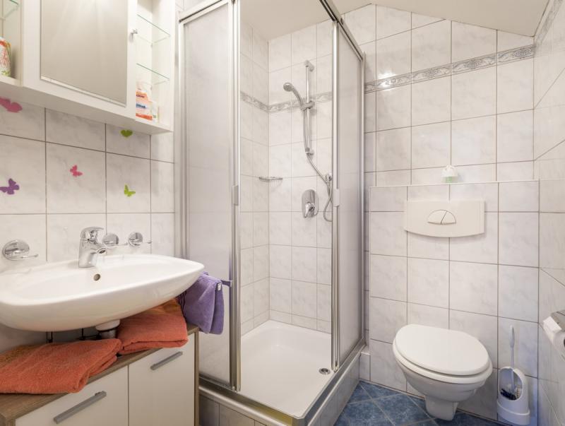 badezimmer-appartement-1-gross.jpg