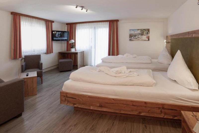 Hotel Tirol