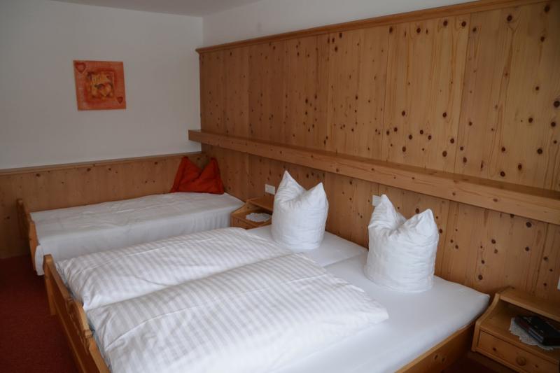 Hotel 85