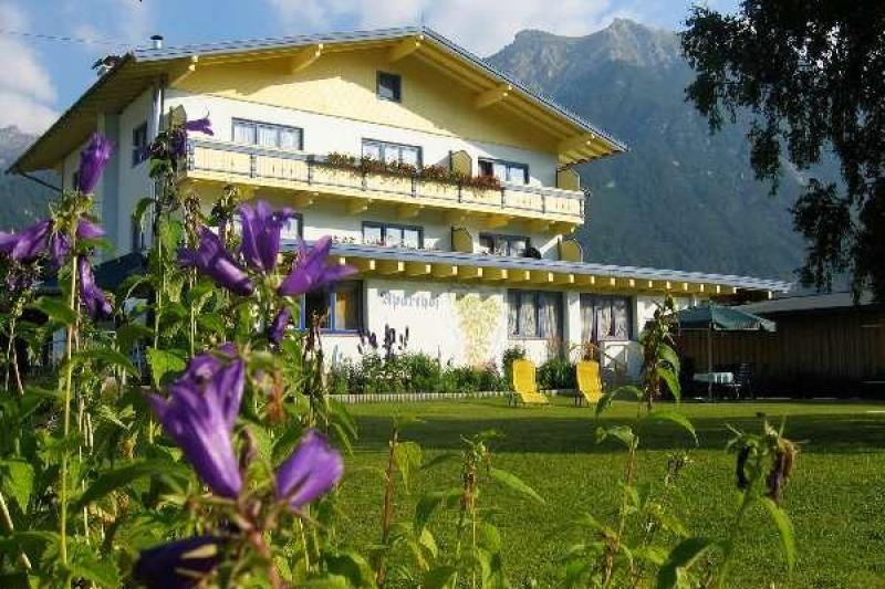 Hotel Tirol