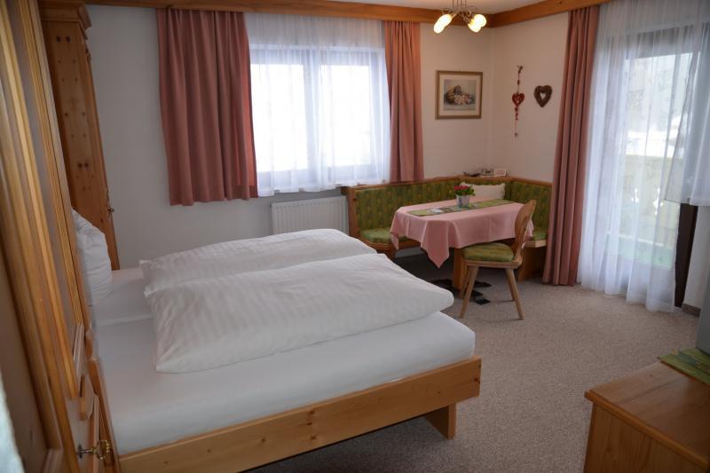 Hotel 104
