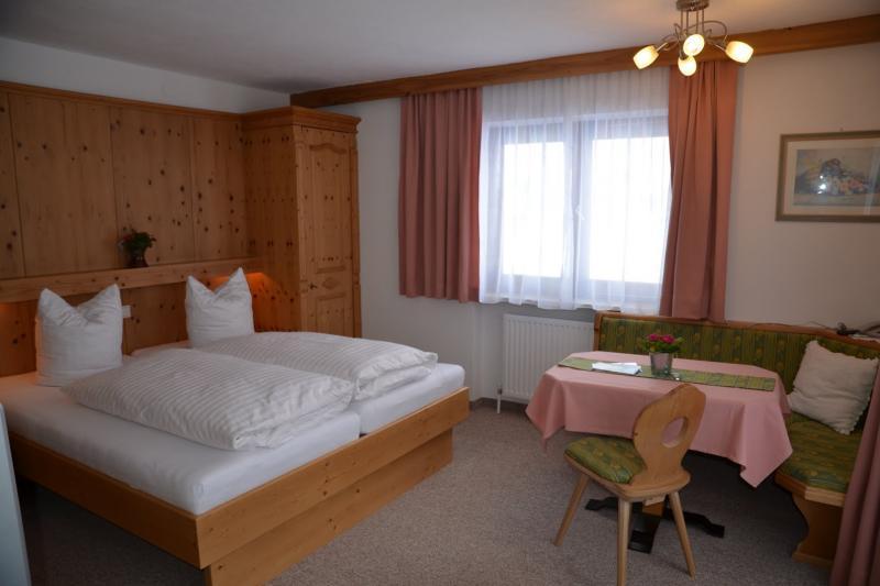 Hotel 104