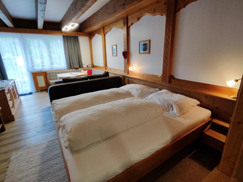 Hotel 104