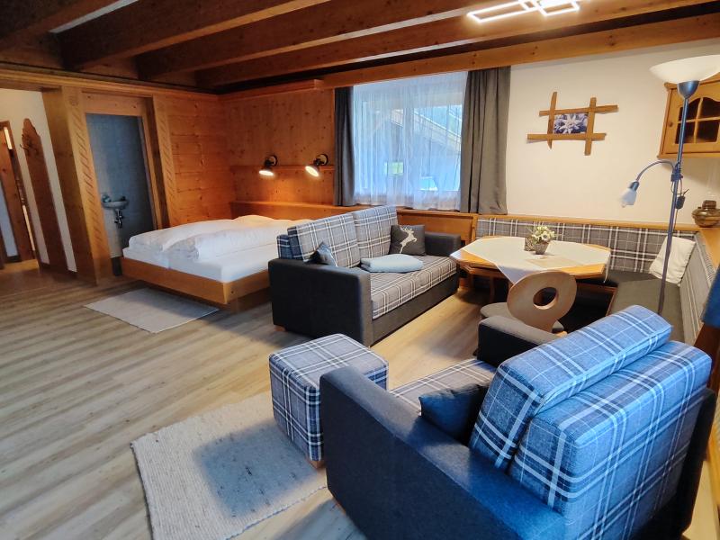 Hotel 104