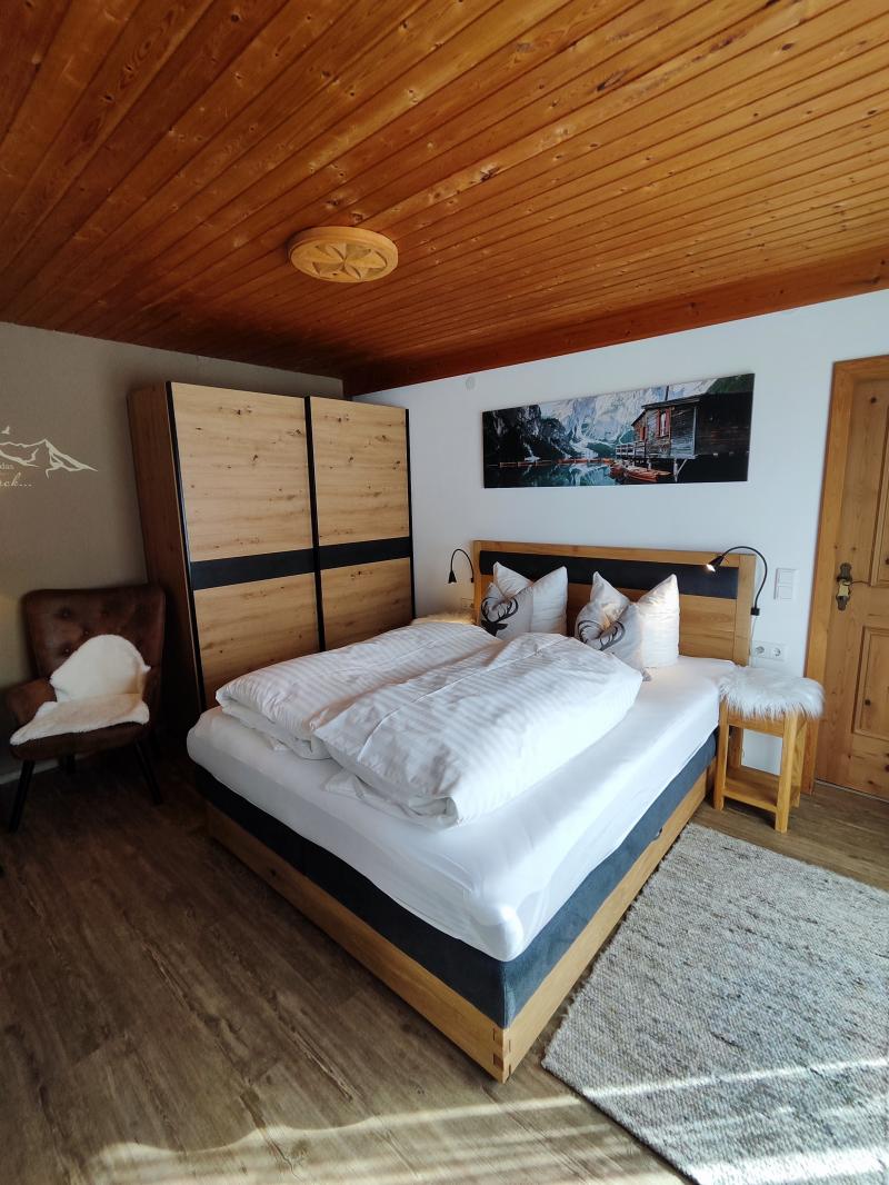 Hotel 104