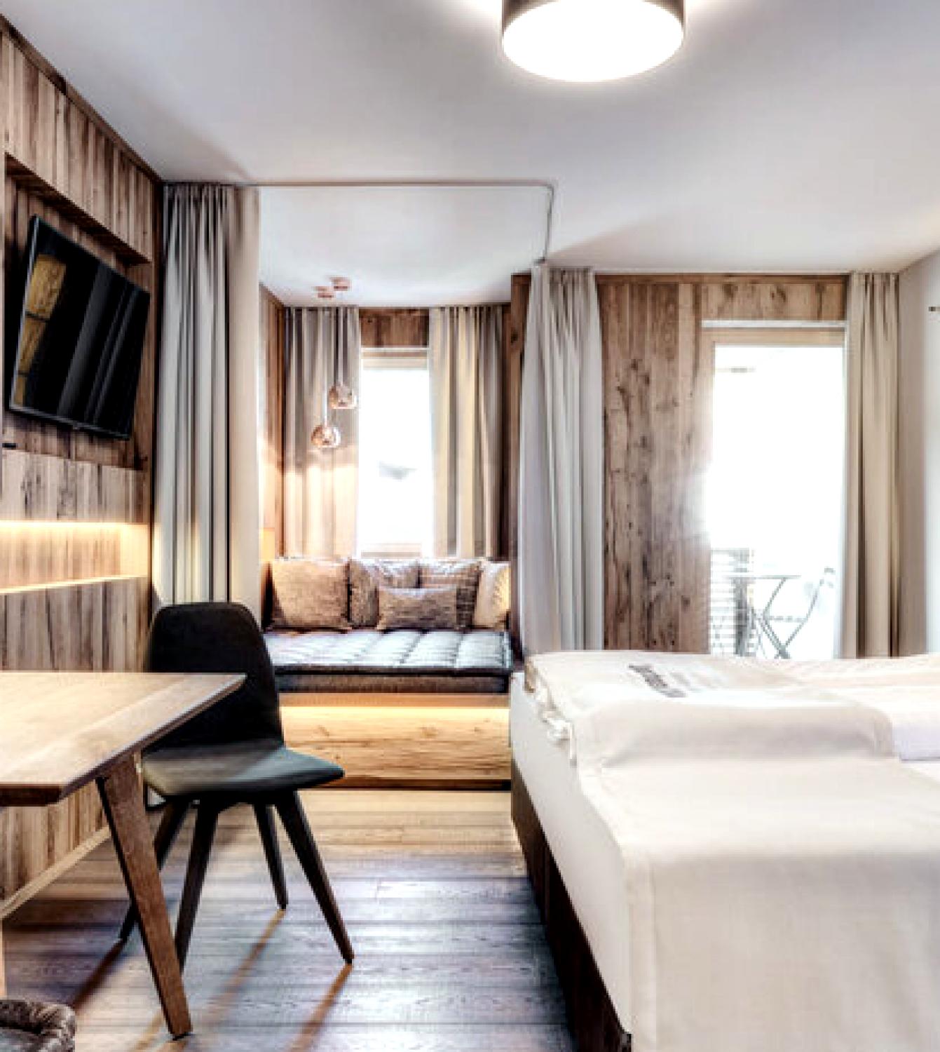 Hotel Tirol