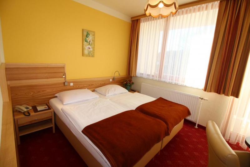 Hotel 3