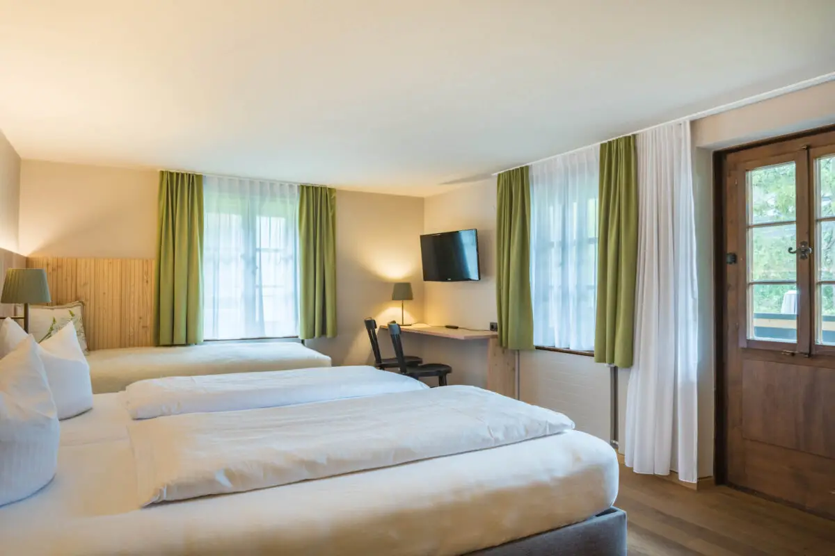 Hotel 3