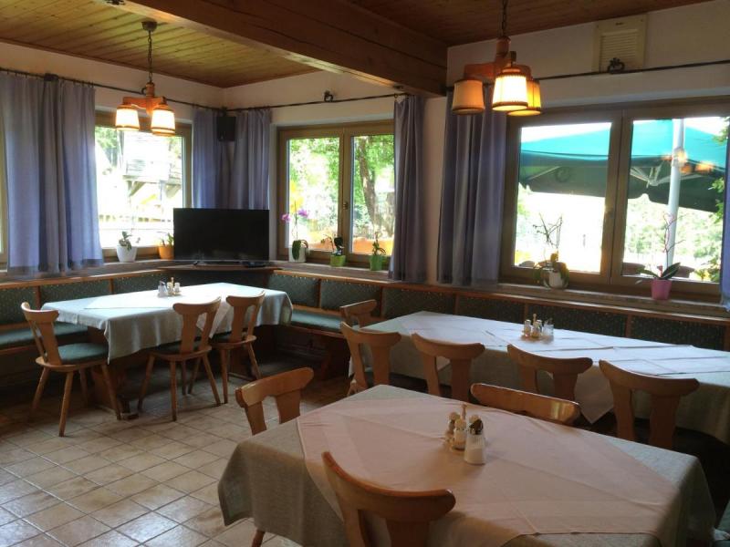 Gasthof / Restaurant 3