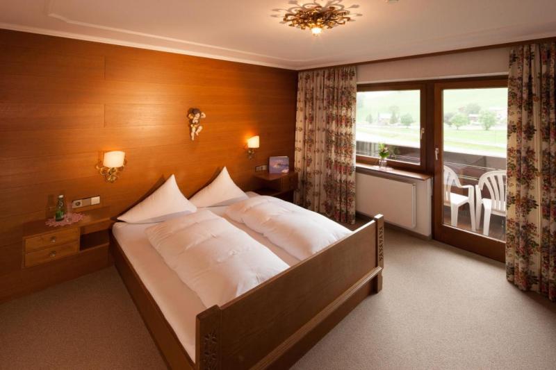 Hotel 3