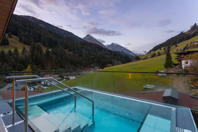 Hotel Tirol