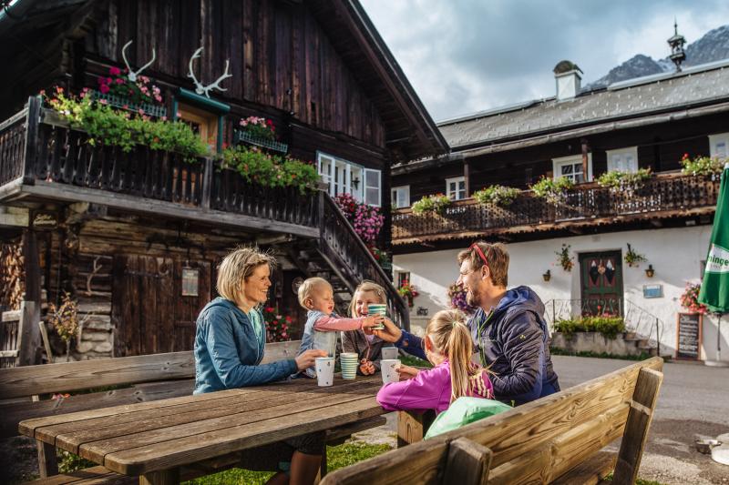 Appartement Ferienwohnung Hallenbad